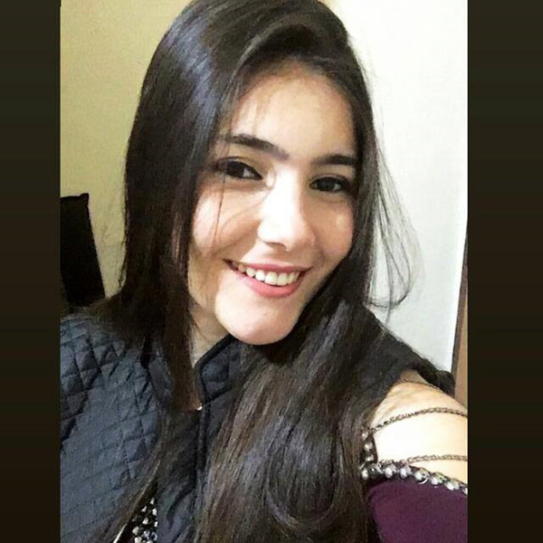 Jéssica-Silva-Moreira,-20-anos,-funcionária-pública-esta - Tribuna de