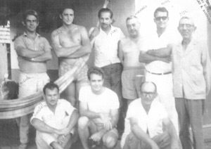 Foto de uma pescaria no Rio Cabaçal, em Mato Grosso, na década de 60, na fazenda do empresário Afonso Rodrigues Mendonça (“Nona”). (1) Manoel Pontes Neto (“Nelinho”), empresário e agropecuarista, (2) Ayrton Gomes de Mello, empresário e agropecuarista, (3) Percy de Carli, gerente do Banco do Estado de São Paulo, (4) Marcionílio Trajano Borges, empresário e agropecuarista, que foi prefeito de Ituverava em 1.946, (5) Afonso Rodrigues Mendonça (“Nona”), empresário e agropecuarista, (6) José Francisco Borges (“Capitão Zezeca Trajano”), empresário e agropecuarista, (7) Sebastião (filho da dona Júlia Pugliane), (8) e (9) não identificados