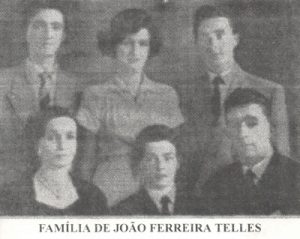 Família Ferreira Telles. Os patriarcas João Ferreira Telles e Joana D’Arc Faleiros Telles (ambos falecidos). Os filhos Hélcio Falleiros Telles, casado com Ieda Pinheiro Telles, Walter Falleiros Telles, casado com Jovina Trajano Borges Telles, Elza Telles Falleiros Leão, casada com Lineu de Paula Leão e Nelson José Falleiros Telles, casado com Amarília Ribeiro de Matos Telles.