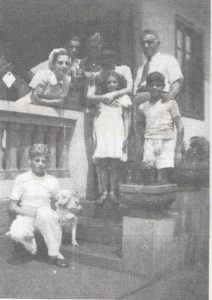 Família Paschoal Amendola. (1) e (2) os patriarcas Paschoal Amendola e Rosa Capanella Amendola, e os filhos Antonino Amendola (“Nino”), Luís Amendola, Léa Amendola de Freitas, Edda Maria Amendola Salvino, Renato Amendola, o jornalista José Mauricio Amendola, Roberto Amendola e Maria Lucerna Amendola