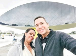 SILVANA
Dia 2 de outubro, comemora aniversário, Silvana Juscelino da Silva, mãe do padre Danilo e de Djalma Júnior. Ela recebe os parabéns dos filhos, dos irmãos e sobrinhos, dos familiares e amigos