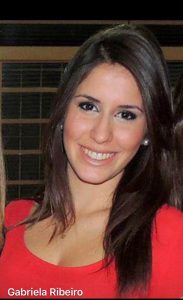 GABRIELA RIBEIRO BATISTA
Faleceu aos 25 anos, dia 11 de junho, Gabriela Ribeiro Batista. Ela, que era nutricionista em Botucatu, é filha de José Roberto Marçal Batista e da ituveravense Marilda Ribeiro Tanajura Batista, residentes em Ribeirão Preto. Ela deixa os irmãos Rafael Ribeiro Batista e Isabela Ribeiro Batista e tios Pedro Walter de Oliveira, casado com Débora; Ana Maria Ribeiro Tanajura Jabur, casada com  e José Antônio Jabur (“Dodô”); Márcia Marçal Batista; José Márcio Marçal Batista, casado com Girlany Batista; José Thomas Marçal Batista, casado com Márcia Serpa Batista; José Mauro Marçal Batista, casado com Kerlany Inácia Batista; Roberta Maria Batista Galvão, casada com Pedro César Galvão e Maura Regina Batista Botos, casada com                                Alaor Ricardo Botos. Gabriela deixa primos e inúmeros                               amigos, foi sepultada no mesmo dia no Cemitério Jardim dos Girassóis, em Ribeirão Preto.
