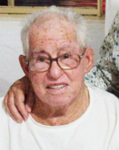 Benedicto de Oliveira (“Ditinho”) 
Faleceu aos 88 anos, dia 31 de janeiro, o agricultor Benedicto de Oliveira (“Ditinho”), casado com Georgina Inácia Lima Oliveira Ele deixa os filhos Nélio de Oliveira; Fernando Lima Oliveira, casado com Adriana Bonacorci de Oliveira; Maria Aparecida Oliveira Vancine, casado com Célio Vancine; Márcia Lima Oliveira Lima, casada com Francisco Cândido Lima Júnior e Renata Lima Oliveira.  São seus netos Manoela, Fernanda, Adriano, Célio Júnior, Guilherme, Luís Felipe, Ana Clara, Ana Júlia e bisneto Luiz Fernando. Filho de João de Oliveira Campos e Florinda Junqueira, são seus irmãos Jonathas e Rubens (in memoriam).<br>

