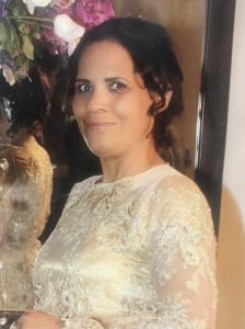 Maria Aparecida Gonçalves Mariano
Aos 56 anos, faleceu dia 20 de fevereiro, Maria Aparecida Gonçalves Mariano, casada com Aparecido Donizete Mariano. Sãos seus filhos Samuel Gonçalves Mariano, casado com Whaine Mariano; Ezequiel Gonçalves Mariano Santos, casado com Josilaine Cristina dos Santos Gonçalves Mariano e Daniel Gonçalves Mariano. E netos Nicole, Leoni, Davi Luca, Charles e Nícolas. Ela é filha de Alzira Cândido Pereira Gonçalves (in memoriam) e Roque Gonçalves.
