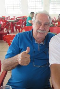 Hélio
Dia 19 de agosto, comemora aniversário, o engenheiro civil Hélio Alves Ferreira. Ele recebe os parabéns dos filhos Helinho Martins Alves Ferreira e Gabriela Martins Alves Ferreira, da nora Carla Cristina Custódio de Araújo, da neta Alícia, dos familiares e amigos