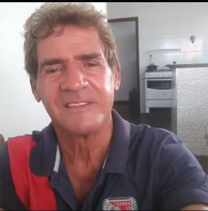 Celso
Colombino
Faleceu dia 20 de fevereiro, aos 67 anos, Celso Colombino. Ele, que tem a filha Ana Caroline Lima Colombino, é filho de Geraldo Colombino e Maria Batista Silva Colombino e são seus irmãos Humberto Silva Colombino (in memoriam), casado com Luiza Colombino; Marlene Colombino de Sá, casada com Pedro Bernardes de Sá; Edna Maria Colombino; Geraldo Colombino Filho casado com Marisa Vieira; Liane Colombino Nogueira, casada com Fabiano dos Santos Nogueira e Adriano Colombino, casado com Ocinara Martins Colombino.
