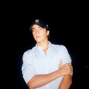 THIAGO
Dia 5 de outubro, comemora aniversário, Thiago Rocha T. Dessotte, casado com a médica Dra. Paula Lourenço Dessotte. Ele recebe os parabéns da esposa, dos pais o advogado Dr. Milton César Dessotte e a fonoaudióloga Simone Rocha T. Dessotte, das irmãs Bruna Rocha T. Dessotte e Eduarda Rocha T. Dessotte, dos familiares e amigos