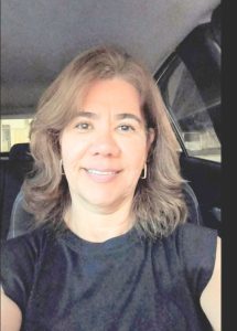 JULIANA
Dia 26 de outubro, comemora aniversário, a professora Juliana Ribeiro Borges Nagib, casada com o jornalista e advogado Nagib Miguel Neto. Ela recebe os parabéns do esposo, dos filhos, os médicos Mateus Ribeiro Borges Miguel Nagib e Dra. Marina Ribeiro Borges Miguel Nagib, casada com Caros Migliori Neto, dos familiares e amigos
