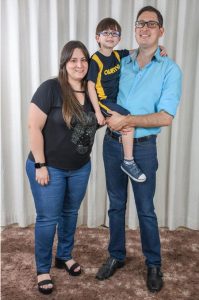 Daniel Dantas
Comemora aniversário, dia 27 de janeiro, Daniel Dantas, casado com Ana Cristina Martins Cassiano Dantas. Ele recebe os parabéns da esposa, do filho Luiz Felipe, dos pais Sebastião Dantas da Silva e Maria Hilda Silva Dantas, dos irmãos Marcos e Juliana, dos familiares e amigos
