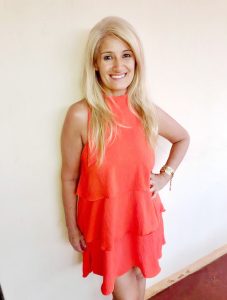 ELIANA 
Dia 19 de fevereiro, comemora aniversário, Eliana Donizeti Ribeiro de Oliveira. Ela recebe os parabéns do filho Felipe Benício Ribeiro de Oliveira, da mãe Maria Aparecida da Silva Ribeiro, das irmãs Selma Aparecida de Sousa Ribeiro e Gisele Cristina Ribeiro, dos familiares e amigos
