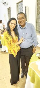 Dr. Luiz Eduardo de Sousa (“Barra”) 
Dia 23 de fevereiro, comemora aniversário, o advogado Dr. Luiz Eduardo de Sousa (“Barra”). Ele recebe os parabéns da esposa, Aparecida de Lourdes Pacanhella Sousa (“Nega”), dos filhos Maico Eduardo e Lucian Eduardo, dos familiares e amigos
