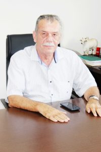 César Mendonça
Comemora aniversário, dia 15 de outubro, o empresário e agropecuarista César Luiz Mendonça. Ele recebe os parabéns da esposa Lúcia Helena Moisés Mendonça, das filhas Juliana Moisés Mendonça Esteve, casada com Seandro Duarte Esteve; Carina Moisés, casada com Marcelo Nogueira e Helena Moisés Mendonça, casada com João Paulo Vieira dos Santos, dos netos Marina, Davi, Felipe, César Neto e Maria Fernanda,  dos familiares e amigos. César Mendonça é vice-presidente da Fundação Educacional de Ituverava e faz parte do Conselho de Administração da Santa Casa de Ituverava