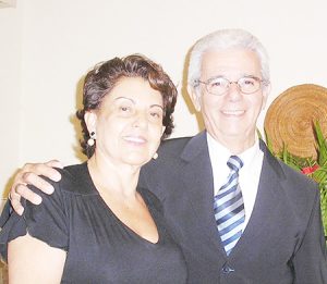 Elora 
Dia 20 outubro, comemora aniversário, Elora Nogueira Ignácio, esposa de Lelces Antônio Ignácio. Ela recebe os parabéns do esposo, dos familiares e amigos
