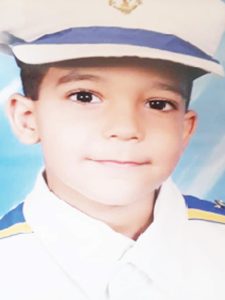 Guilherme 
Dia 17 de outubro, comemora aniversário, Guilherme dos Santos Leal. Ele recebe os parabéns dos pais, Vilmar José Leal e Paula Aparecida dos Santos Silva, dos avós, Paulo César dos Santos Silva e Maria José dos Santos Silva, e Odair José Leal e Maria de Fátima Pimenta, dos tios Carlos, Diego, Charlene, Ana Paula, Adriano, Maria José, Hilário, Duir, Cyntia, dos primos Rafael, Ana, Miguel e Mateus, dos familiares e amigos